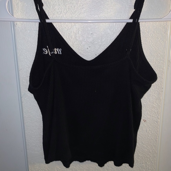 Black and white “mujer” strap crop top forever 21 - Picture 2 of 6